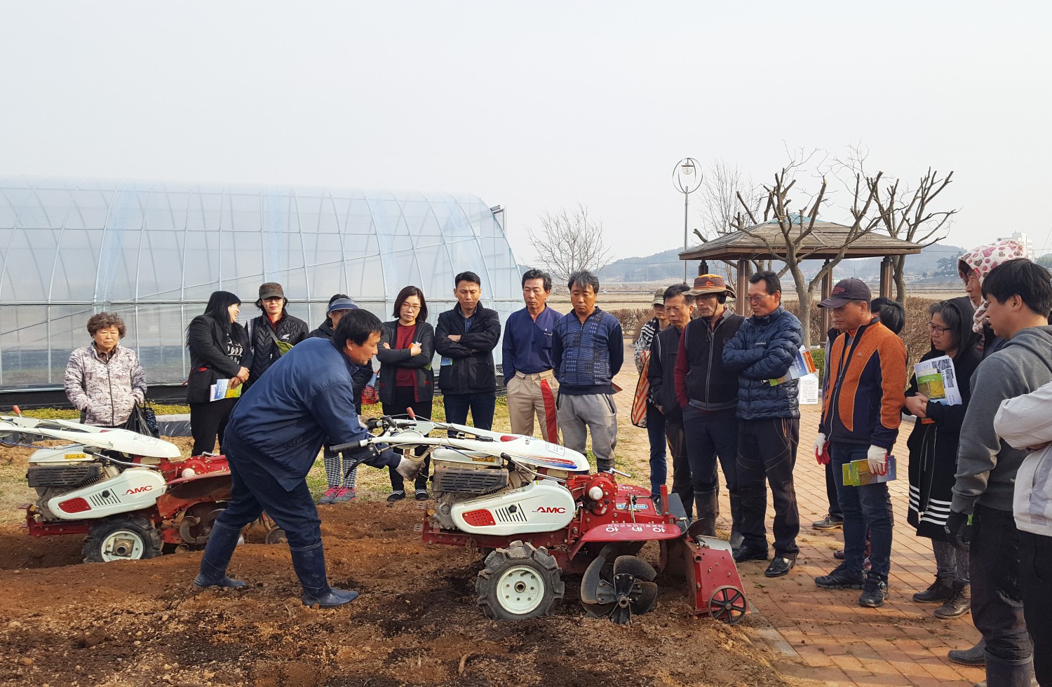 (27일)서천군농업대학 중간교육평가 도약발판삼아 (2)