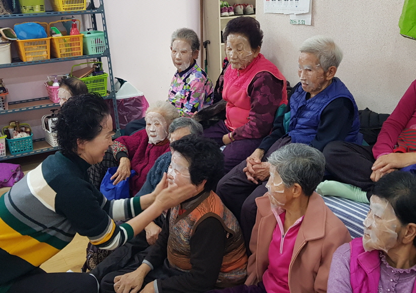 비인면, 어르신 목욕으로 청순미 발산!