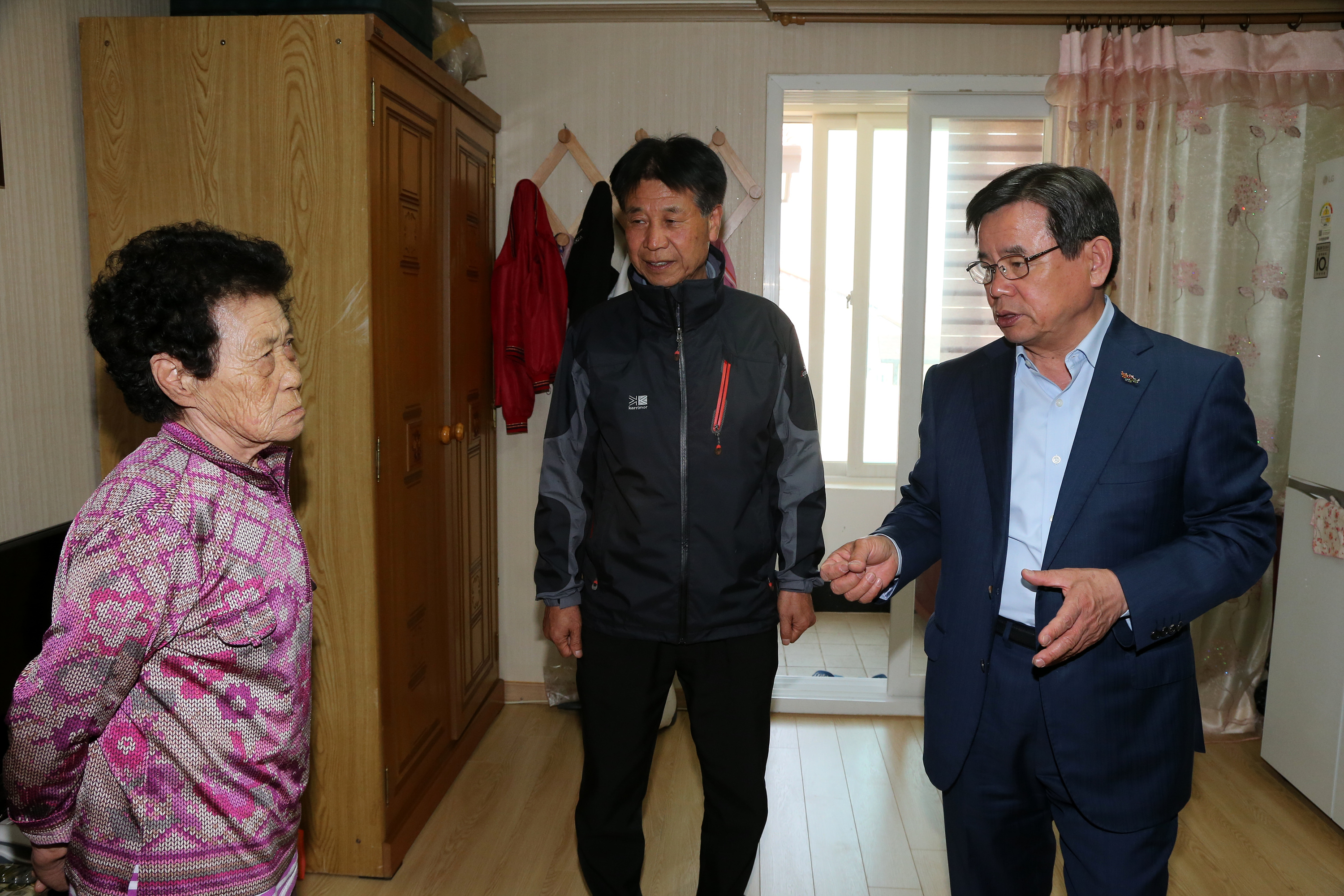 노박래 서천군수, 장항 송림마을 공동생활 홈 입주가구 격려방문